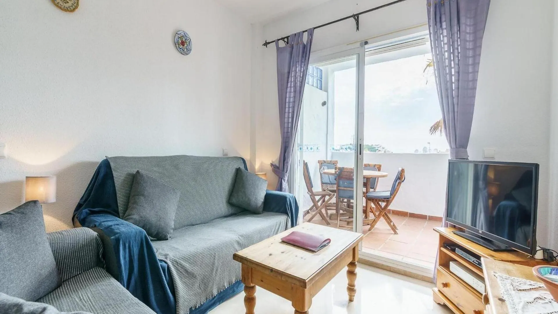 Apartment With Communal Pool In The Heart Of The Costa Del Sol Mijas