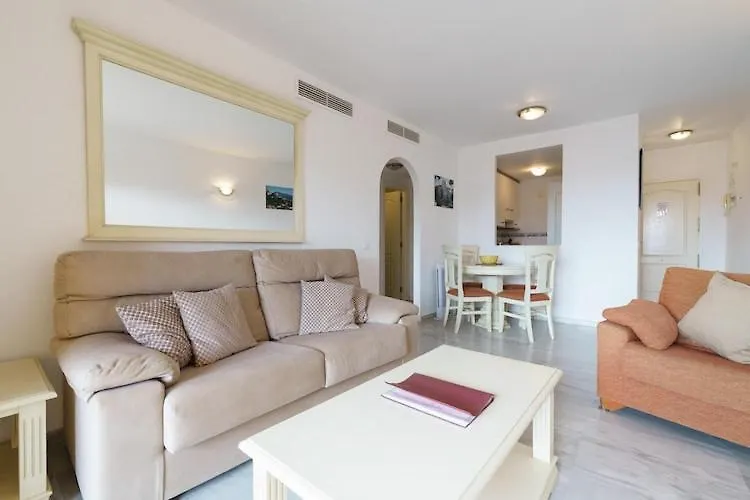 Dom wakacyjny Apartment With Communal Pool In The Heart Of The Costa Del Sol Mijas