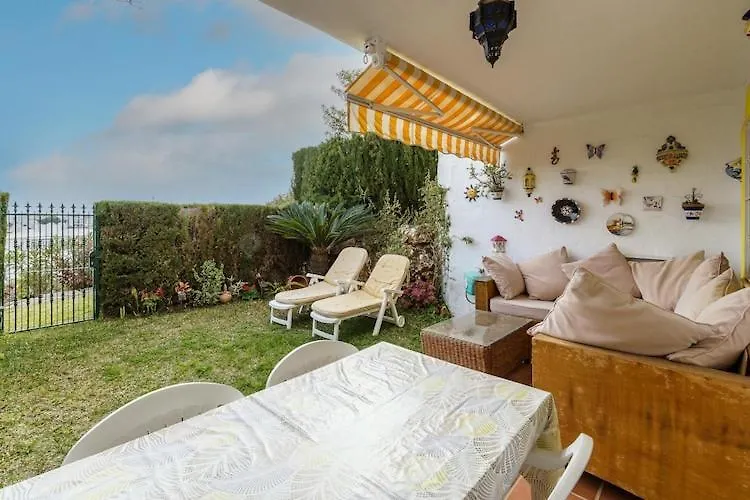 Apartment With Communal Pool In The Heart Of The Costa Del Sol Mijas Hiszpania